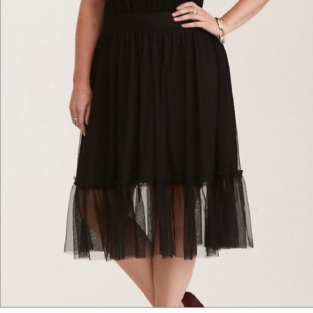 Torrid black mesh skirt